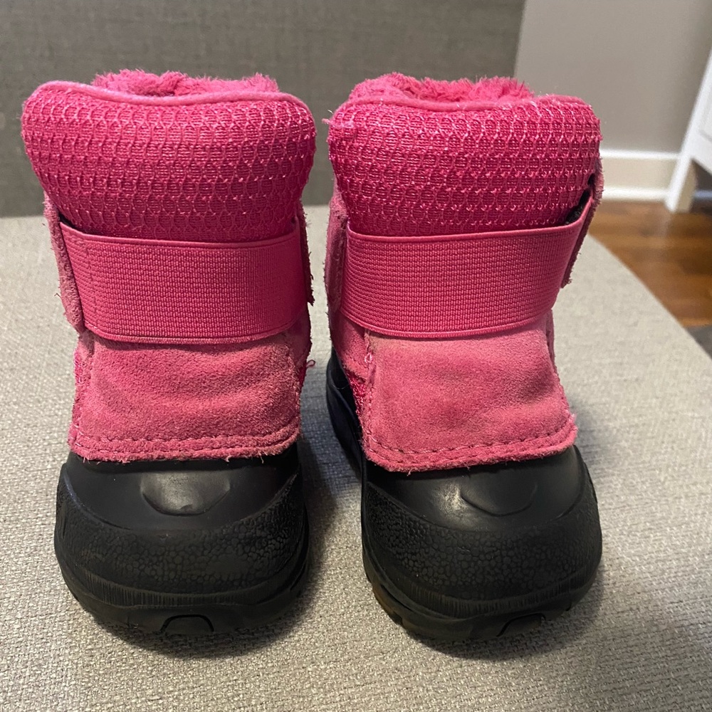 North Face winter boots size 4